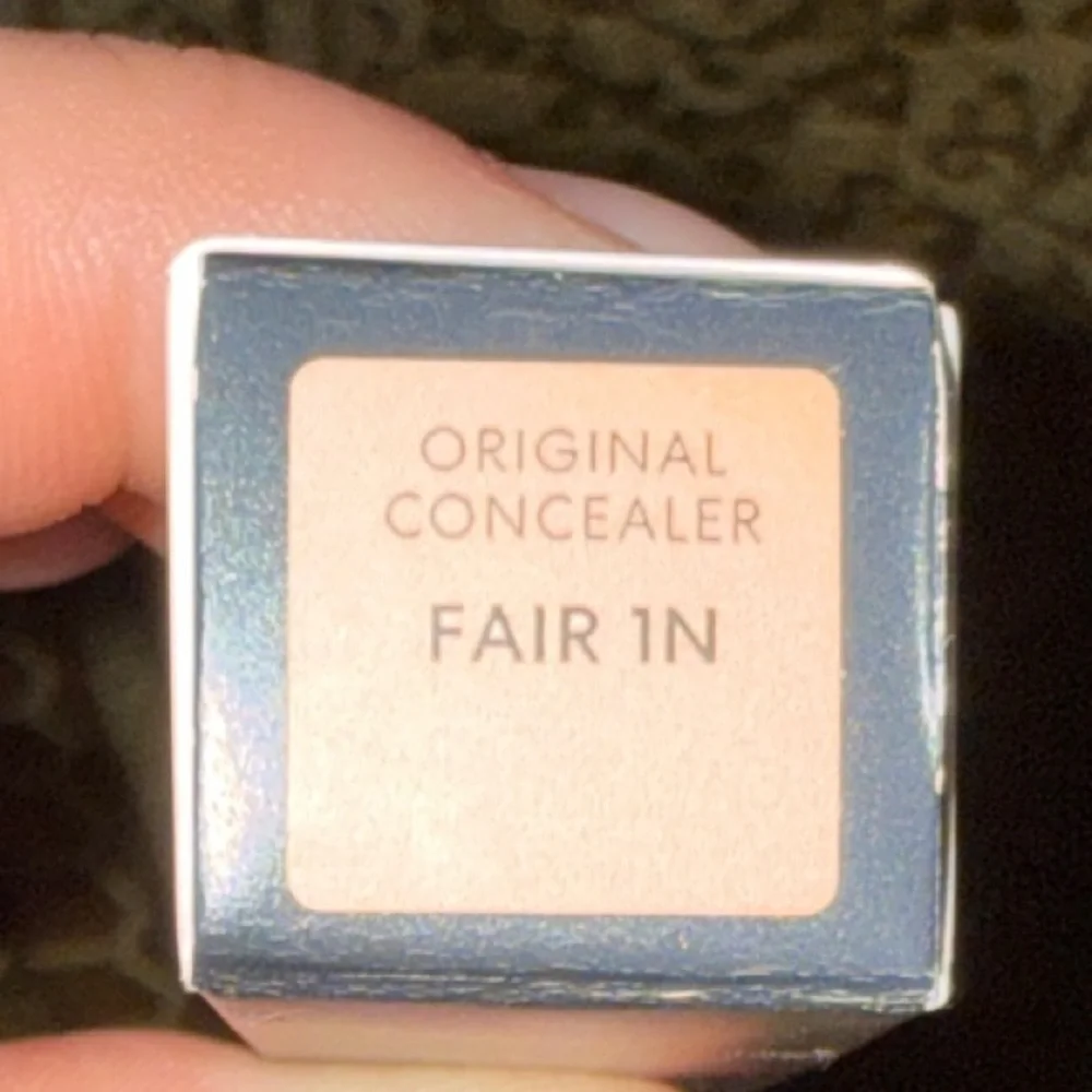 bareMinerals Original Liquid Mineral Concealer Fair N1